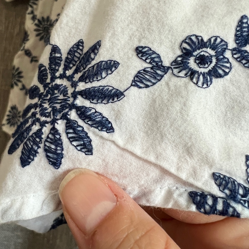 Chaps - white short sleeve button down with navy blue floral embroidery - 3XL - Picture 9 of 15